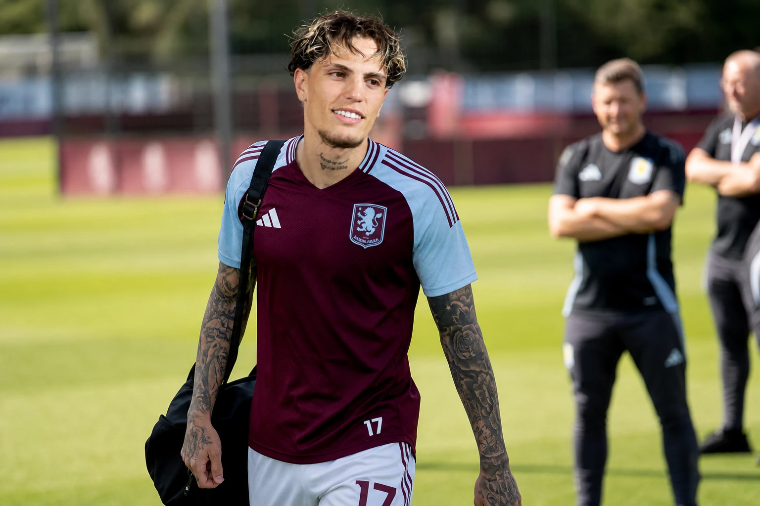 Alejandro Garnacho Aston Villa loan signing claret blue kit