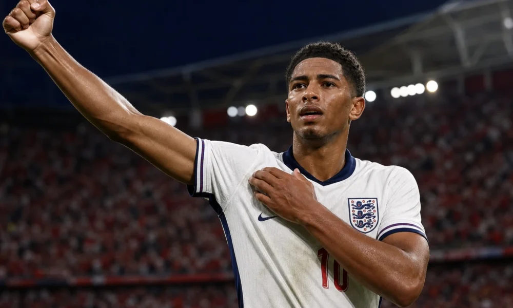 Jude Bellingham clutching left shoulder after England Norway World Cup goal
