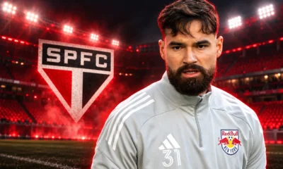 Carlos Coronel stays at São Paulo after Galaxy ask