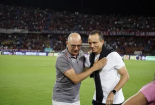 Alfredo Arias y Alejandro Restrepo durante un partido entre DIM y Pereira valido por la Liga Betplay